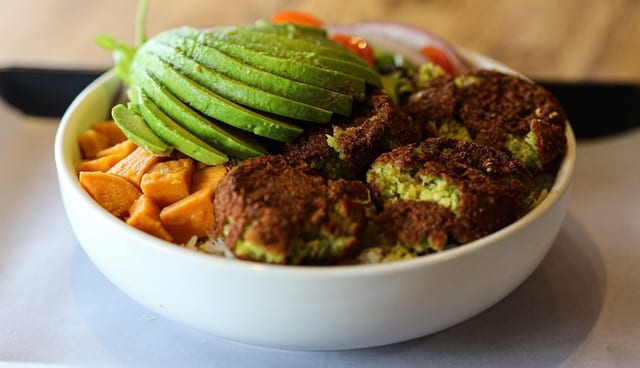 Avocado Falafel Bowl Salad (Vegan).